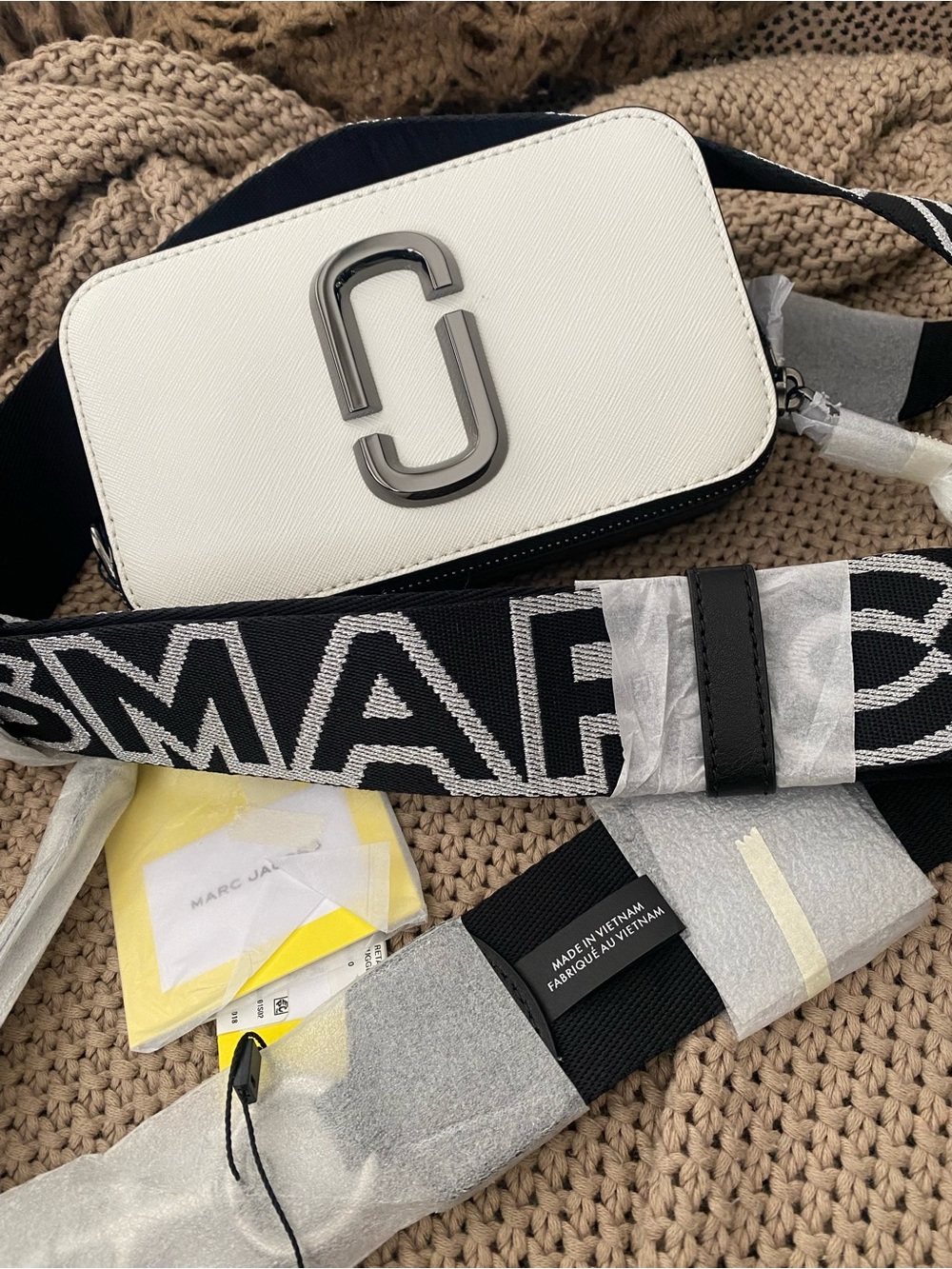 Marc Jacobs black white snap shot bag NWT NEW!